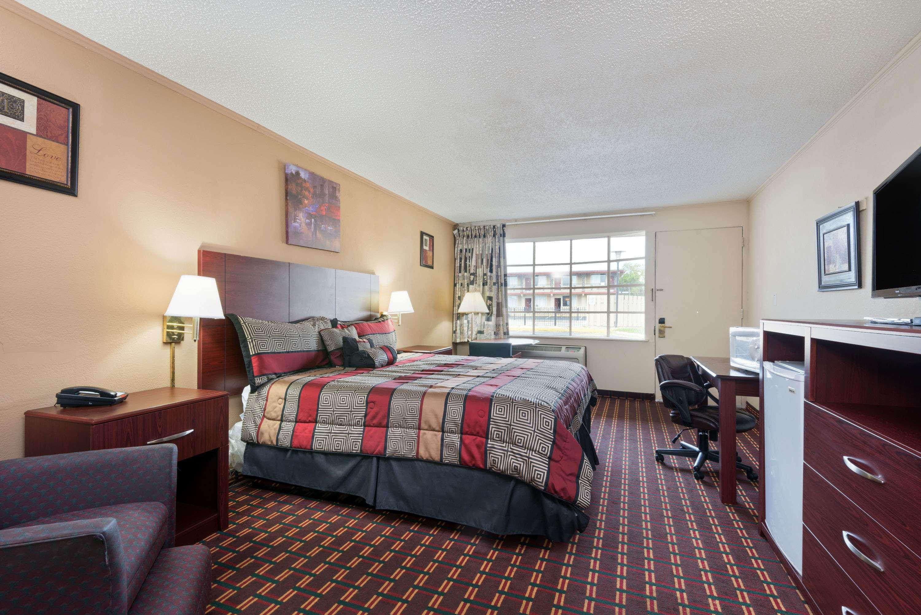 Knights Inn Fayetteville - Fort Bragg Exteriér fotografie